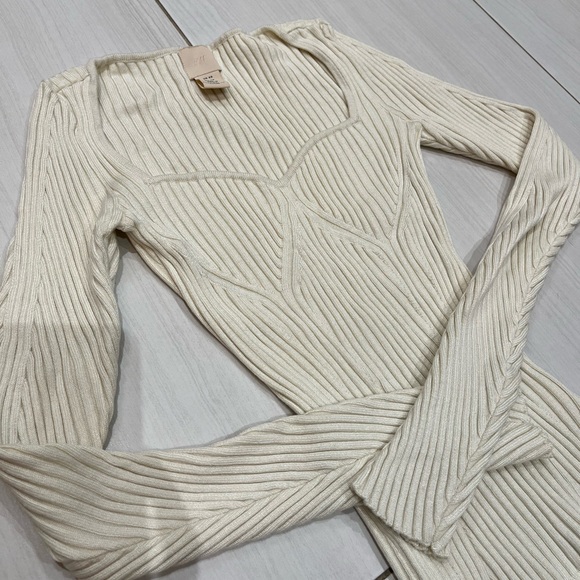 H&M Ribbed Sweatheart Neck Top - Picture 2 of 7